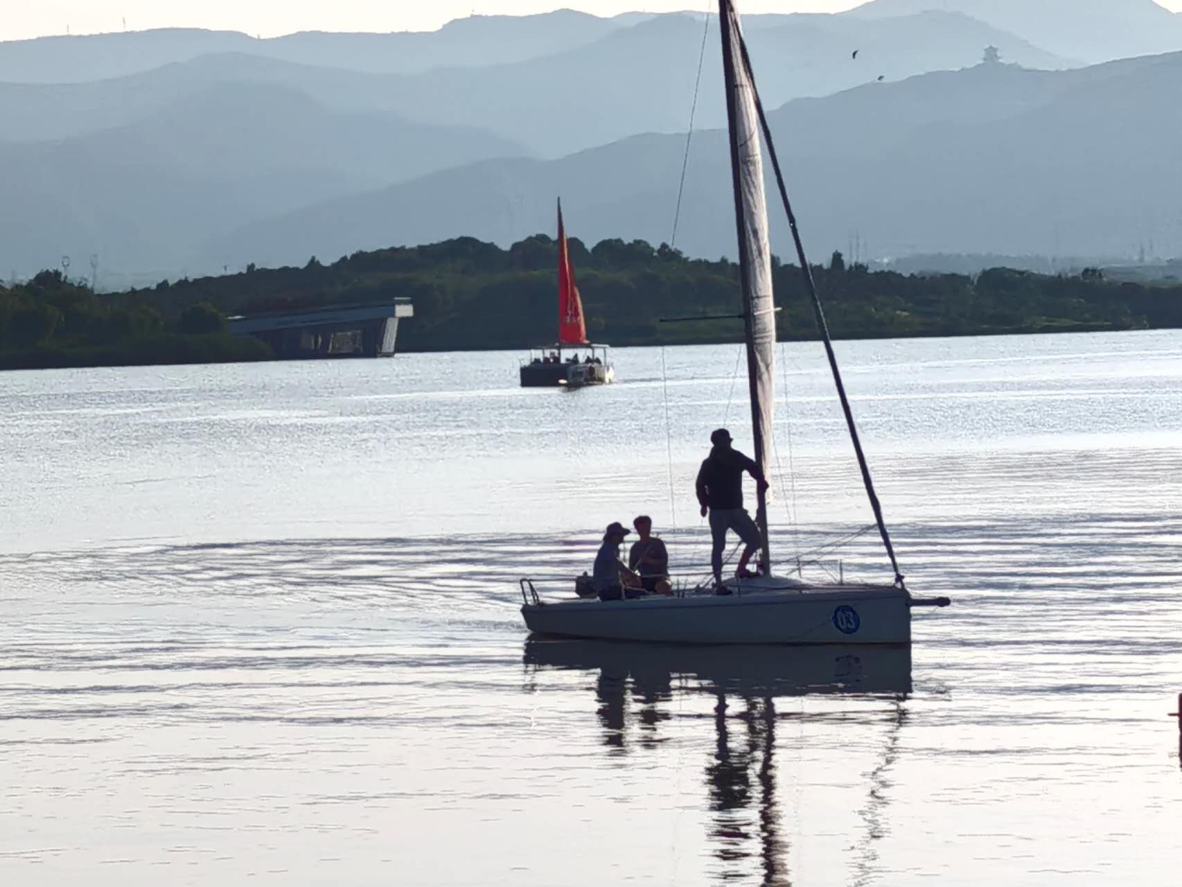 Youth sailors on the water